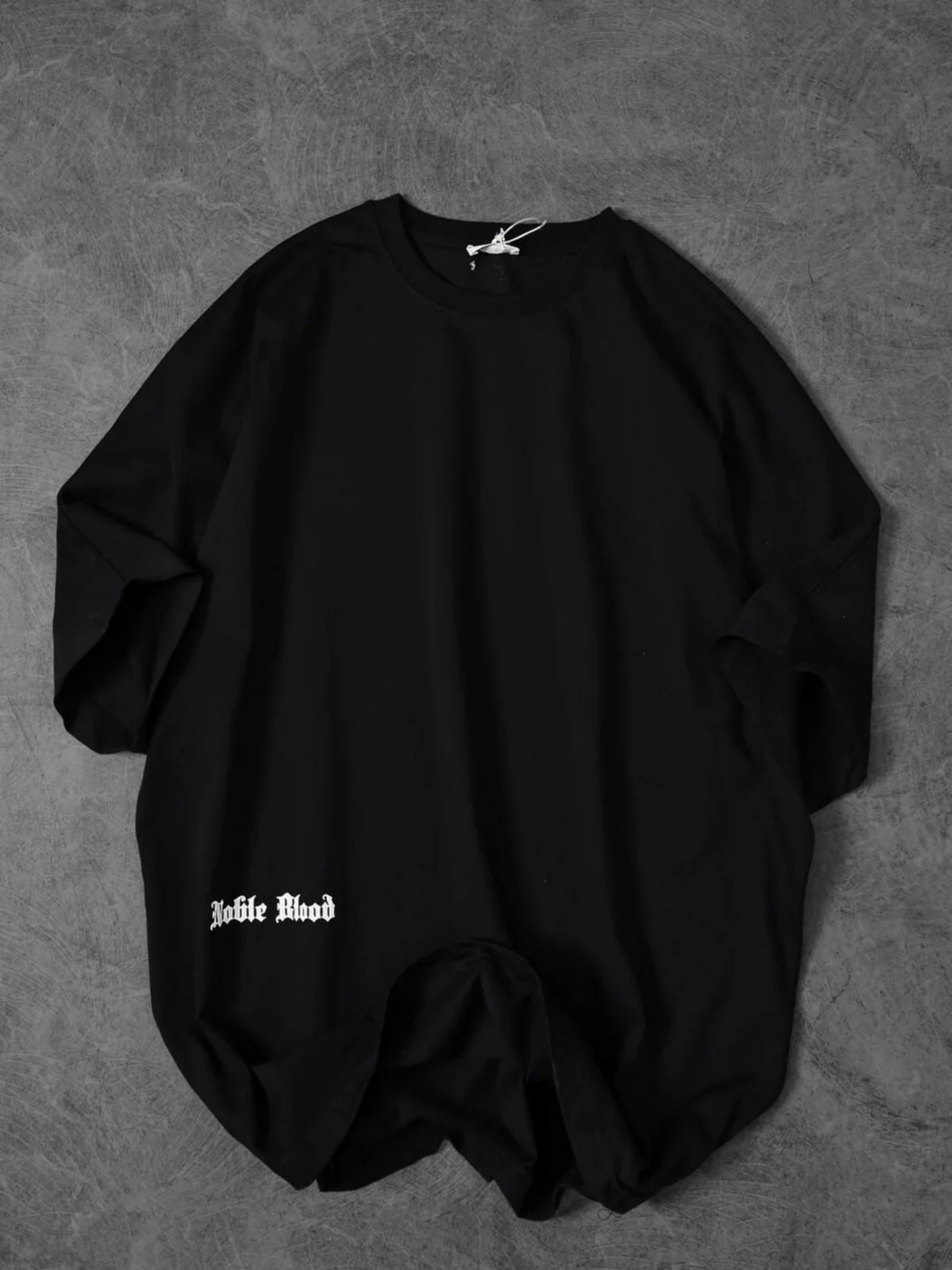 NOBLE BLOOD OVERSIZED T-SHIRT